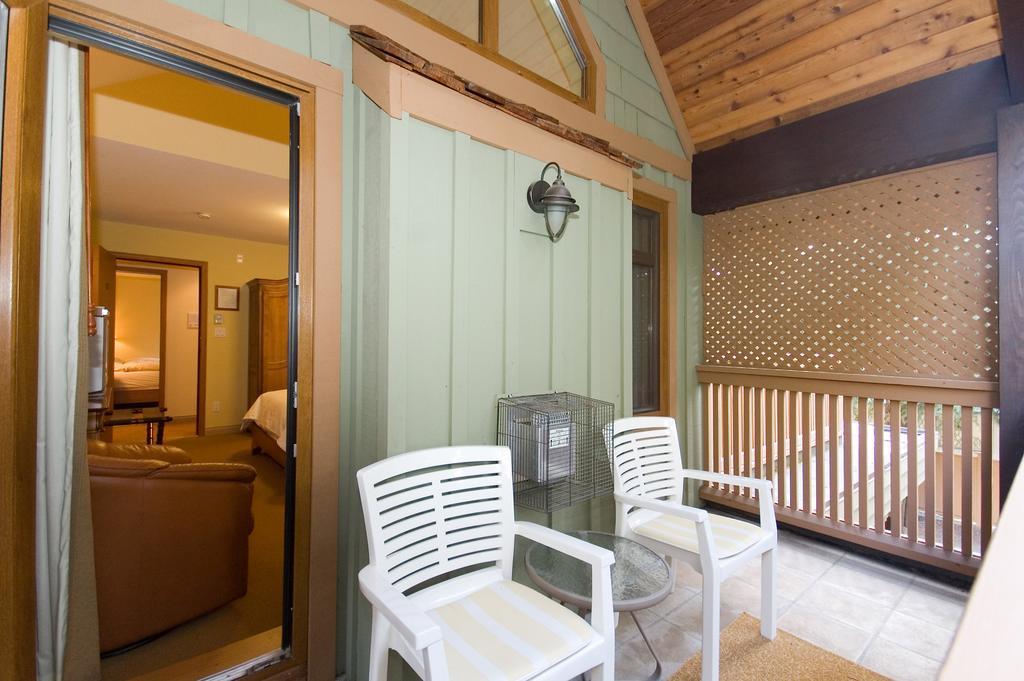 Whistler Alpine Chalet Retreat & Wellness Villa Exteriör bild