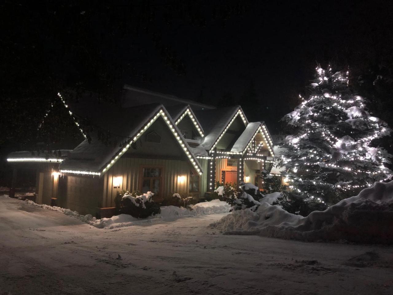 Whistler Alpine Chalet Retreat & Wellness Villa Exteriör bild
